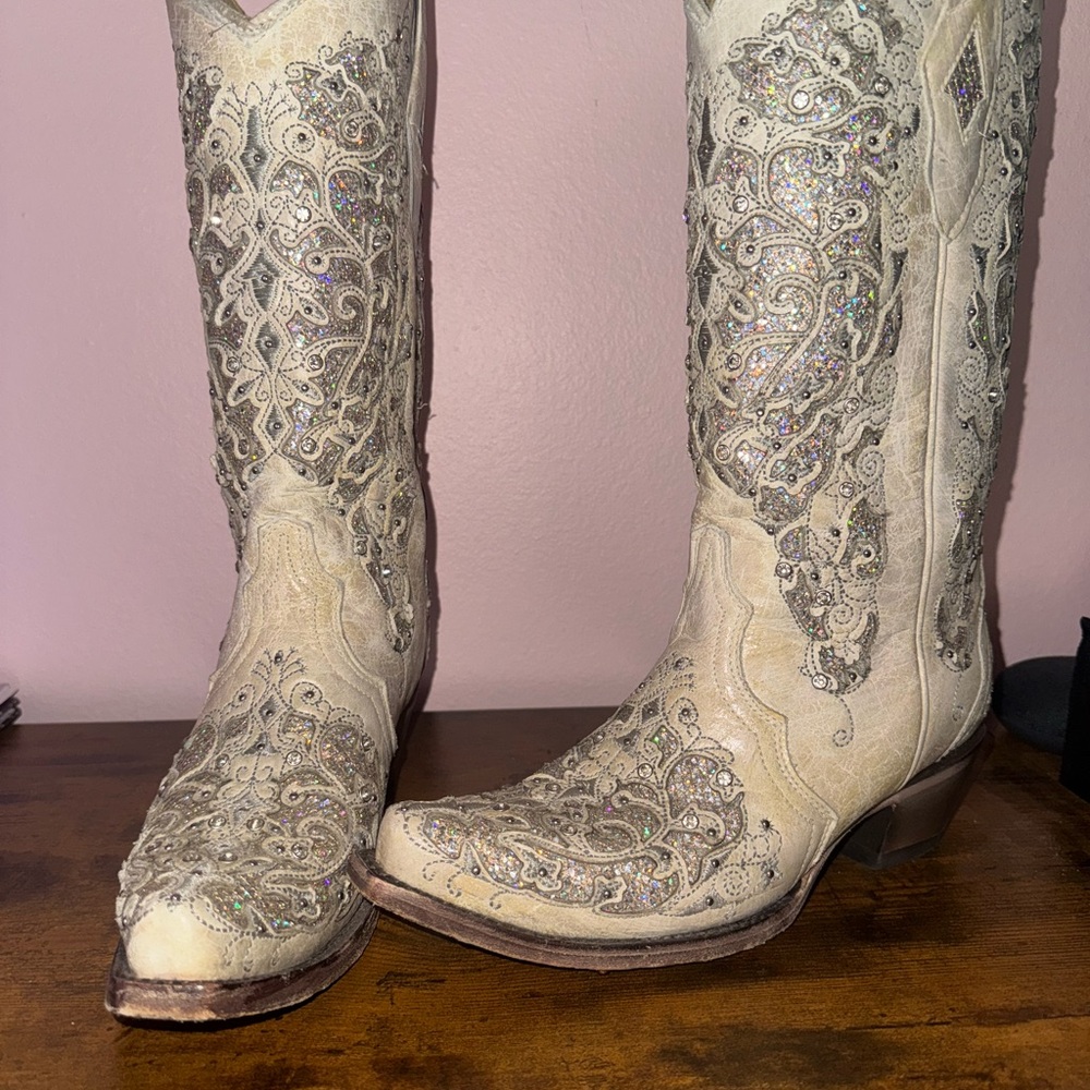 Corral Women’s White With White Glitter And Crystal Inlays